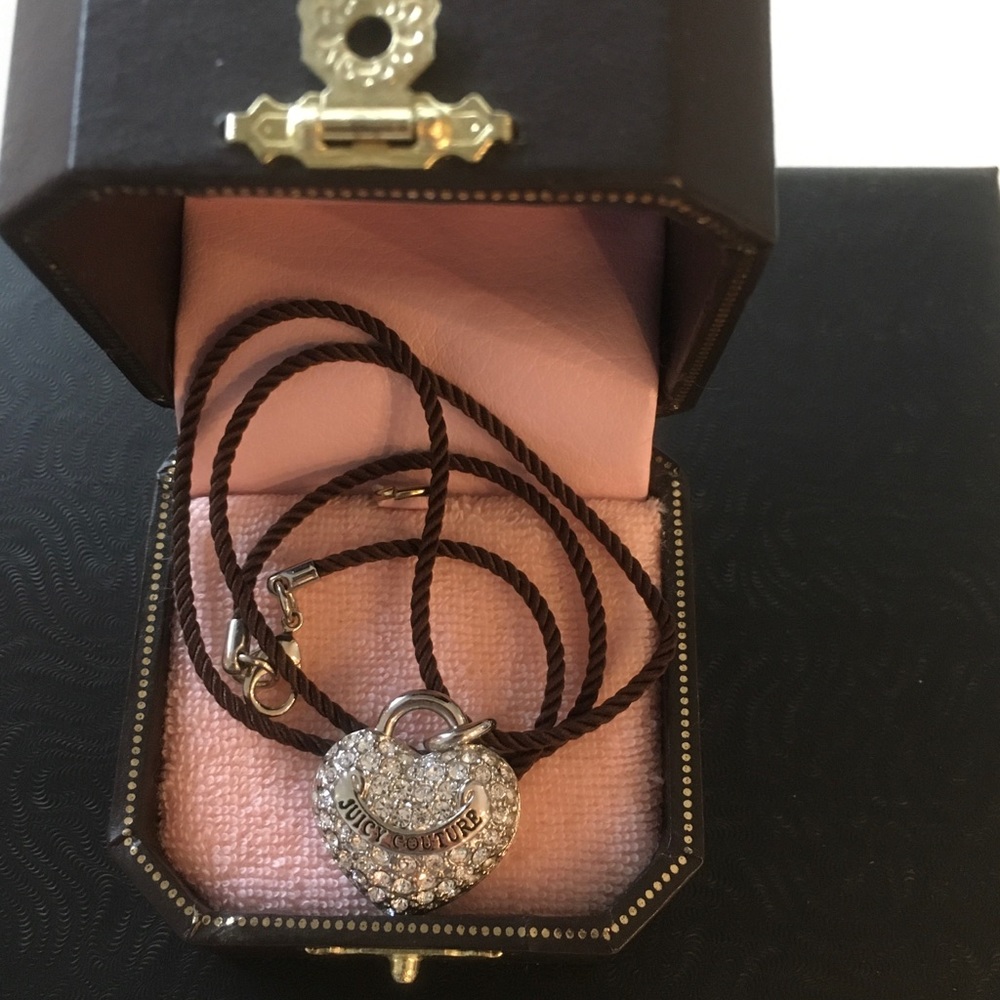 Juicy couture heart charm necklace